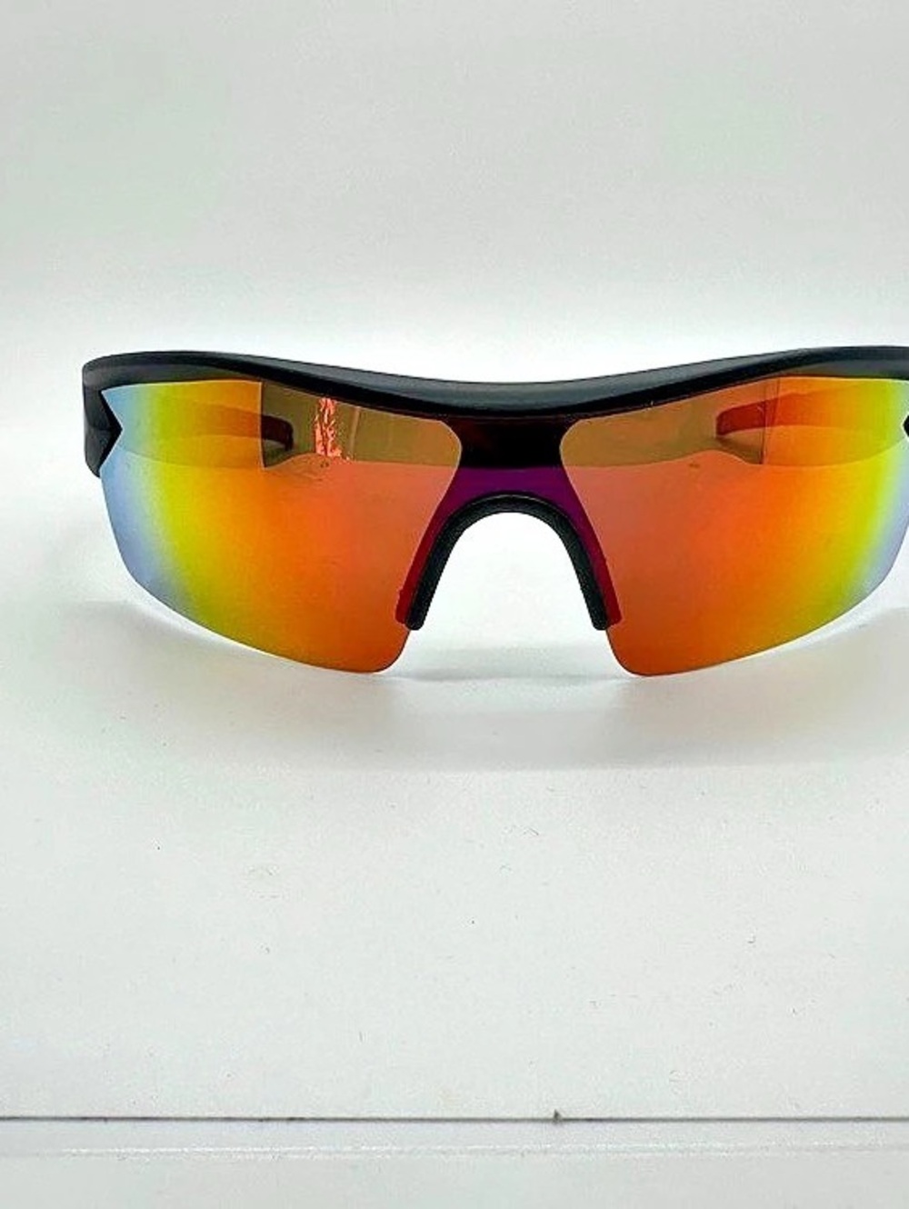 Polarized sunglasses with Emporio Armani Wraparound Sunglasses CASE